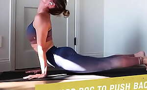 Brie Larson Hot ejercicios (jerk)