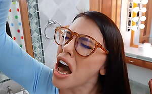 Splooge On Me and  I'll Squirt You Back / Brazzers  / download full from pornzzfull porn video /squi