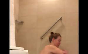 Memphis sexy wife Christi voyeured taking a bath