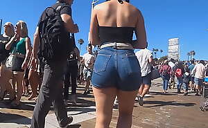 Candid big ass in shorts jeans