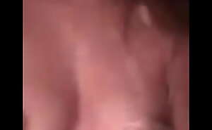 Mirona madura viéndome masturbarme en videollamada Whatsapp