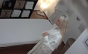Beautiful blond acquires nobble massage & fuck as bonus