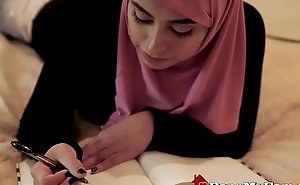 Beautiful Muslim Daughter Ella Knox Loves Improper Family Sex In Dubai
