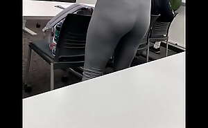 College girl pulls up leggings visible thong vtl candid