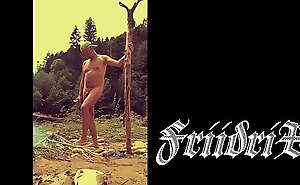 nudist pilgrim FriidriX