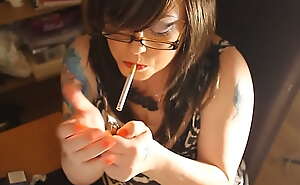 British BBW Tina Snua Smokes 2 Cigarettes In Glasses