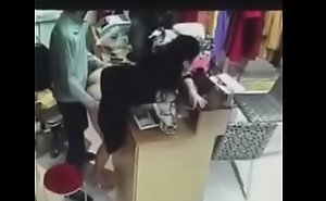 Security camera catches the manager gender his employee relative to the ass -  xxx video peBgYw
